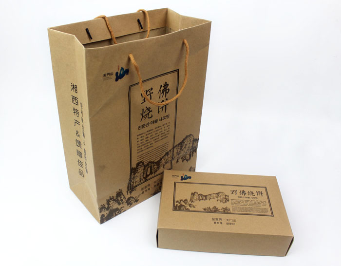 這樣原汁原味土特產(chǎn)禮品盒+手提袋套裝你也想要嗎？快來長沙印刷廠日大彩印定制！