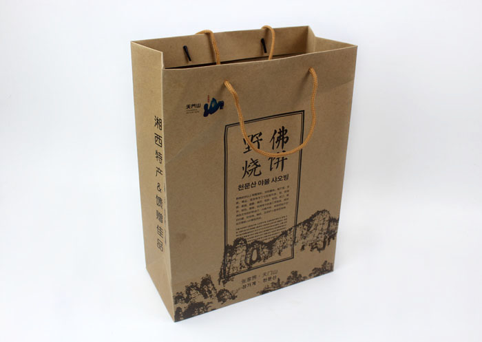 這樣原汁原味土特產(chǎn)禮品盒+手提袋套裝你也想要嗎？快來長沙印刷廠日大彩印定制！