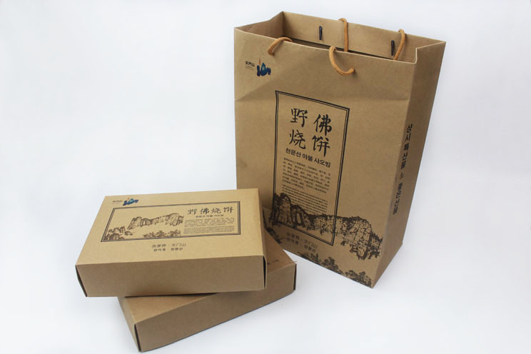 這樣原汁原味土特產(chǎn)禮品盒+手提袋套裝你也想要嗎？快來(lái)長(zhǎng)沙印刷廠日大彩印定制！